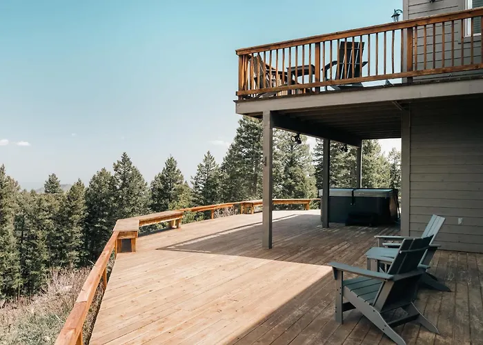 Peaceful Getaway With Hot Tub - Views - Evergreen